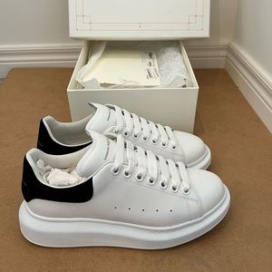 ALEXANDER MCQUEEN Size 41 SNEAKER PELLE S. GOMMA LARRY DAIM VELOUR